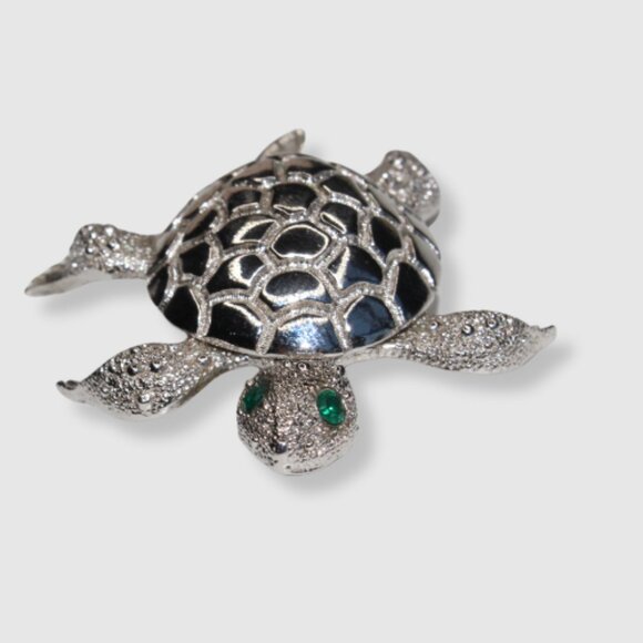 Monet Vintage Turtle Brooch with Green Eyes and Silver-Toned Shell - Picture 4 of 4